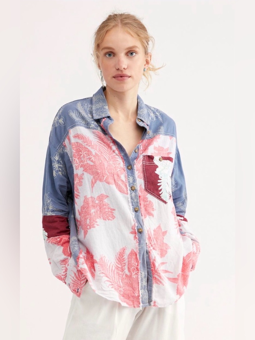 Free People We the Free Chasing Waves Button-down in Chambray, size M